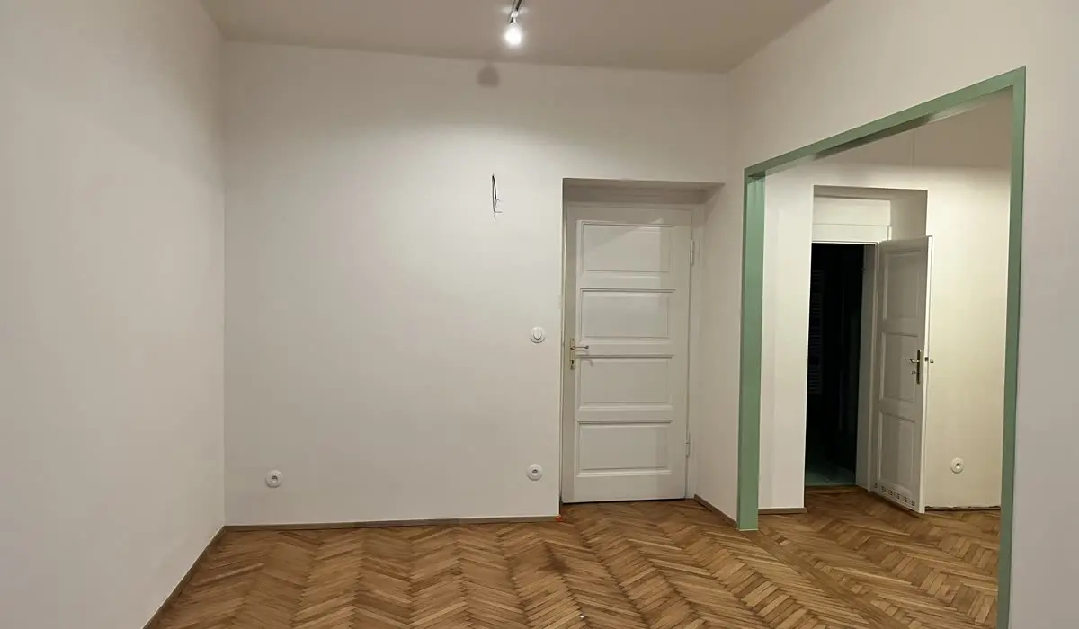 Rekonstrukce v pastelovém moderním stylu