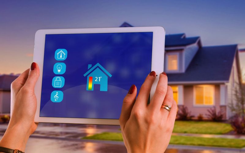 Chytrá domácnost při rekonstrukci: Co si nainstalovat hned, a co počká?