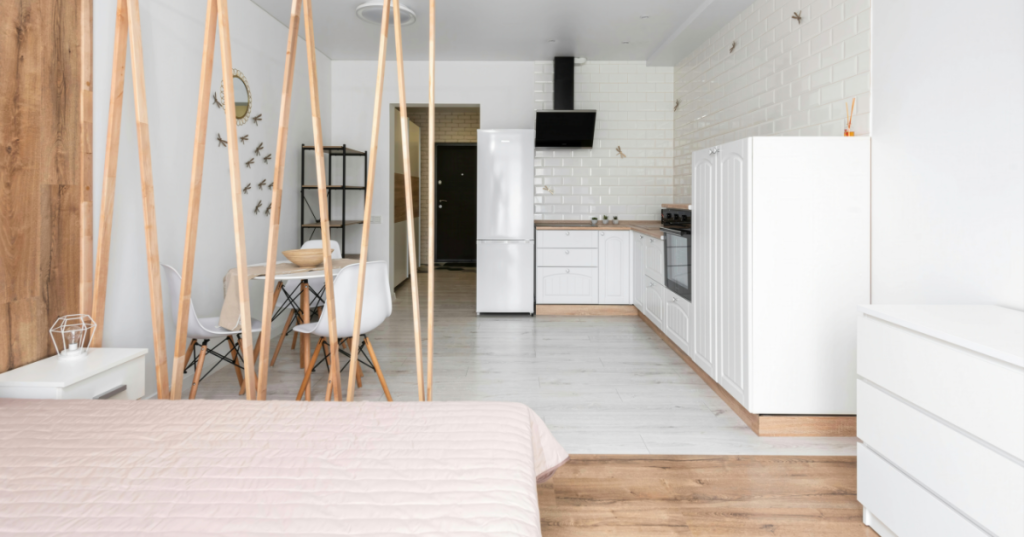 Jak sestavit realistický rozpočet na rekonstrukci bytu v roce 2026