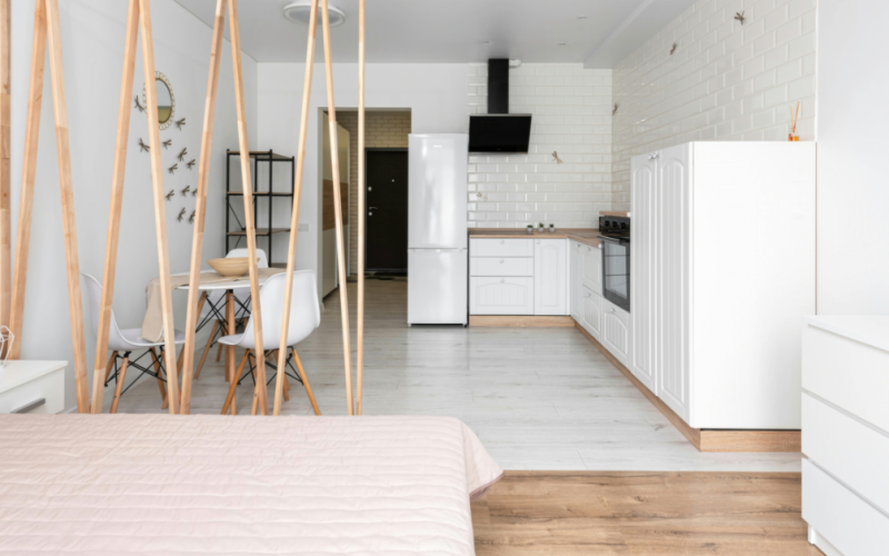 Jak sestavit realistický rozpočet na rekonstrukci bytu v roce 2026